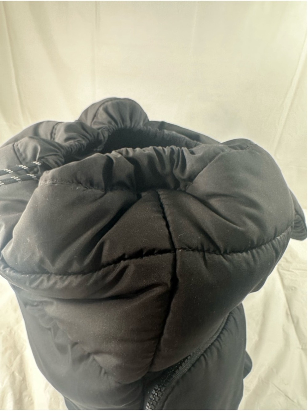 Wilo The Label Black Puffer Drawstring Backpack - Picture 11 of 16